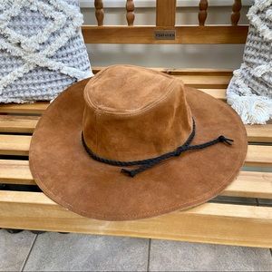 Altar'd State Perfect Fall Hat 🍂